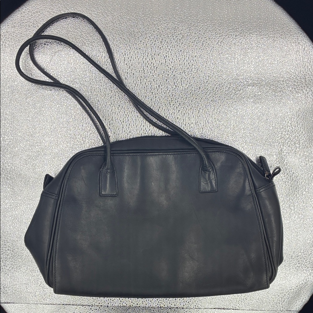 Chic Black Leather Shoulder Bag